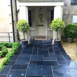 hunter-gardens-services-decking-and-paving-1