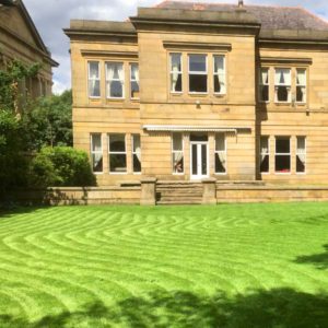 hunter-gardens-services-lawns